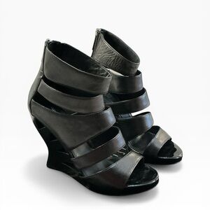 Donald J. Pliner Bataia Leather Cage Wooden Wedge Sandals Sz. 8.5 EPOC IN BOX